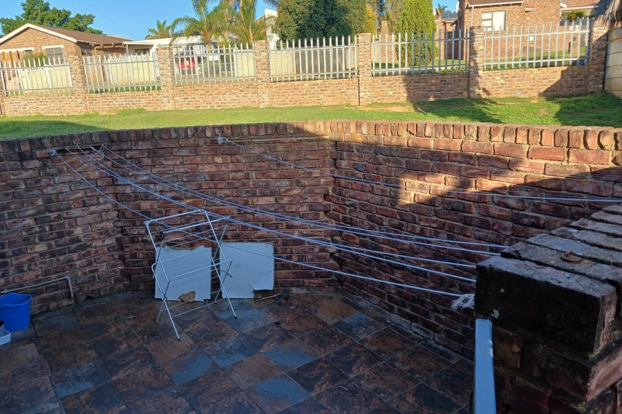 3 Bedroom Property for Sale in Strelitzia Park Eastern Cape